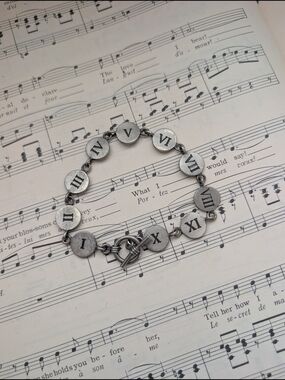 Roman Numeral Disc Bracelet - Silver Tone